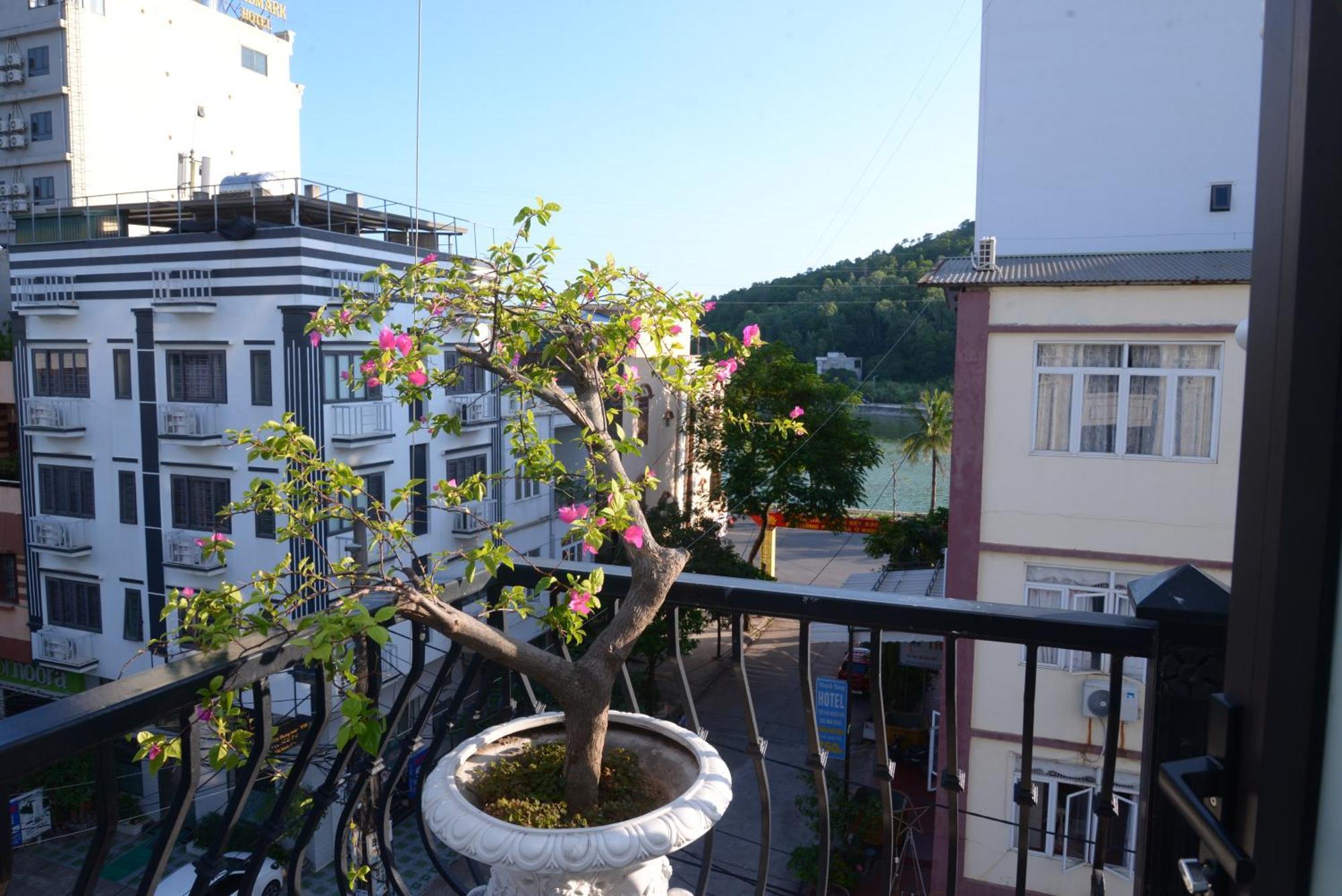 Viet Hoang Hotel Ha Long Zewnętrze zdjęcie